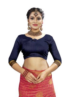 Pink woven banarasi saree with blouse 3