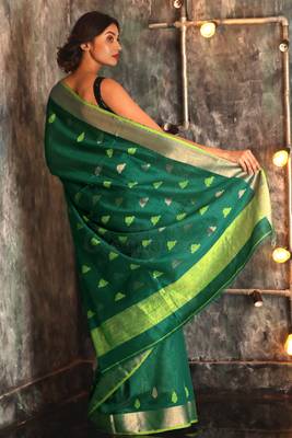 Green Hand Woven Matka Silk Handloom Saree With Blouse 2