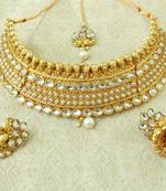 LALSO White Kundan Pearl Gold Plated Wedding Bridal Choker Neckalce Earring Set With Maangtikka - LCN21_WT