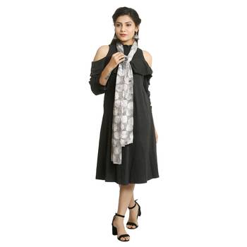 Gray self design woolen stole and dupattas 3