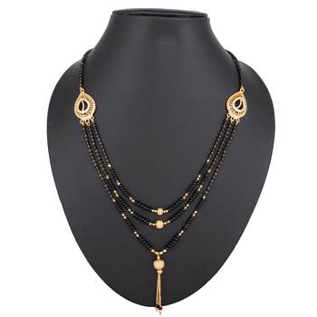 Gold emerald  mangalsutra 1