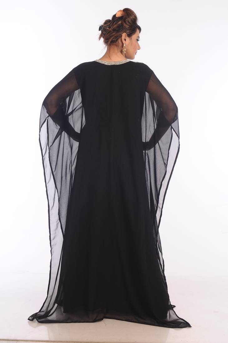 Pink Georgette Embroidered Zari Work Islamic Kaftans