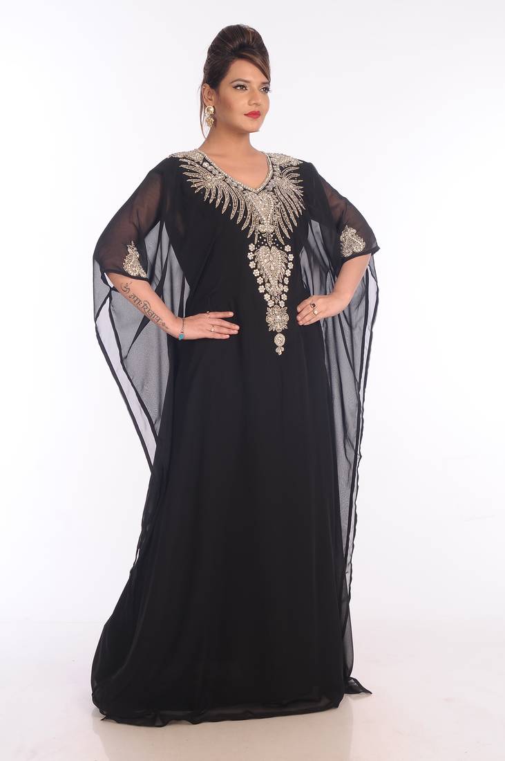 Pink Georgette Embroidered Zari Work Islamic Kaftans