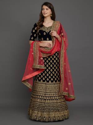 Navy-blue embroidered
 velvet semi stitched lehenga with dupatta 2