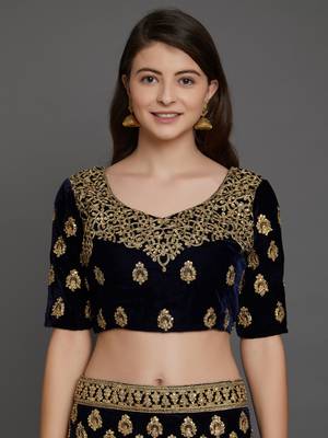 Navy-blue embroidered
 velvet semi stitched lehenga with dupatta 4