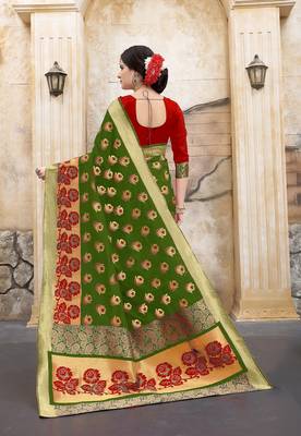 Mehendi woven silk blend saree with blouse 2