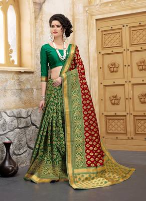 Red woven silk blend saree with blouse 5
