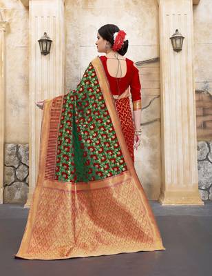Mehendi woven silk blend saree with blouse 2