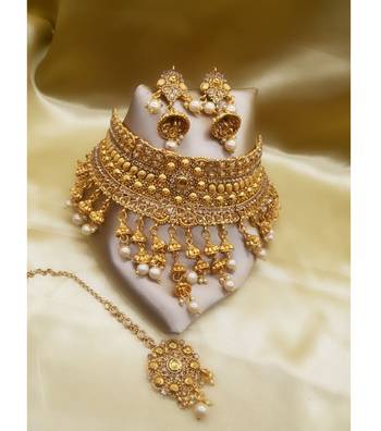 Gold Cubic Zirconia Jewellery 1
