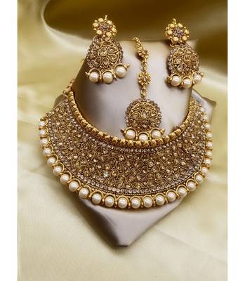 Gold Cubic Zirconia Jewellery 1