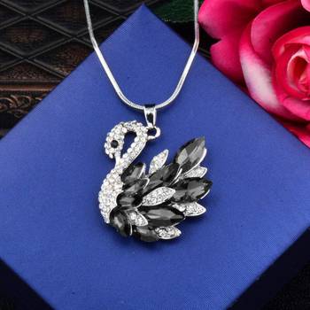 Black crystal necklace 4
