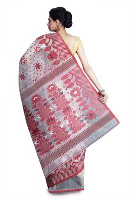 Red hand woven silk cotton saree  2