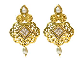 Golden Cubic Zirconia Polki Earrings 1