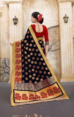 Black woven silk blend saree with blouse 5