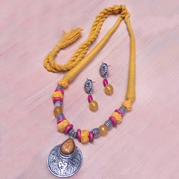 Yellow Agate Necklaces 1