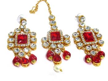 Red jewellery 2