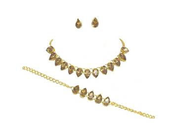 Golden jewellery 1