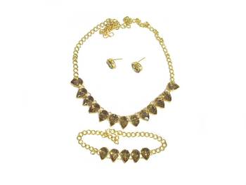 Golden jewellery 2