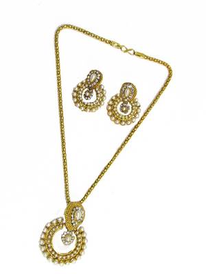 White jewellery 1