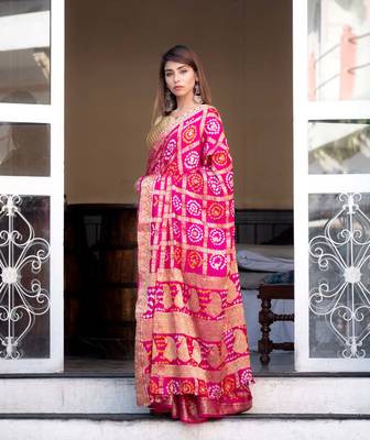 Magenta silk checked bandani print saree with heavy zari 3