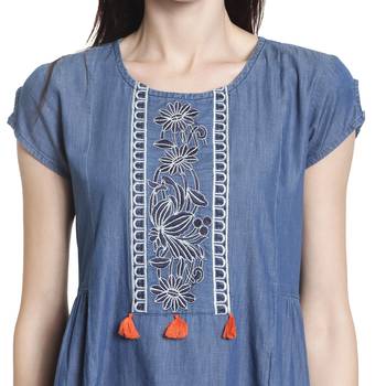 Blue embroidered cotton kurti 5