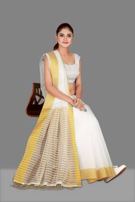 Gold woven cotton silk saree with blouse 2