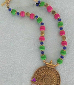 Multicolor necklaces