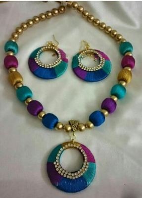Multicolor necklaces 1