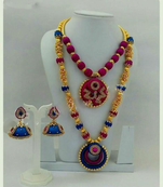 Multicolor necklaces