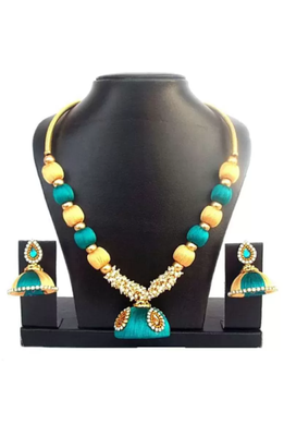 Yellow necklaces 1