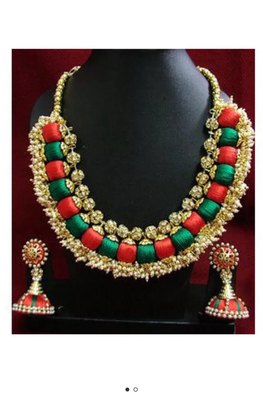 Red necklaces 1