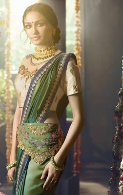 Green Embroidered Silk Blend Saree With Blouse 4
