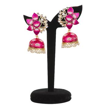 Gold   Earrings 3