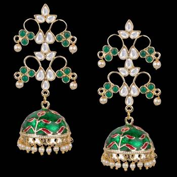 Gold    Earrings 2
