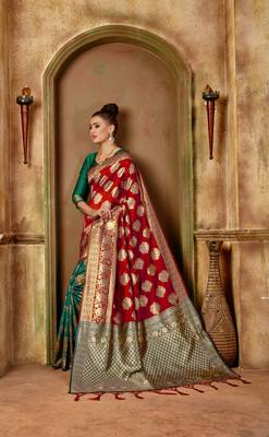 Green Woven Art Silk Saree With Blouse 3