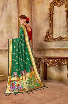 Green Woven Art Silk Saree With Blouse 2