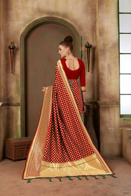 Red Woven Art Silk Saree With Blouse 2