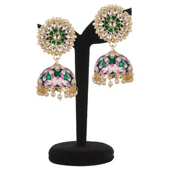 Gold   Earrings 3