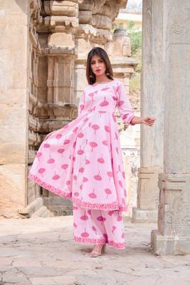 Light-pink printed cotton kurta sets 1