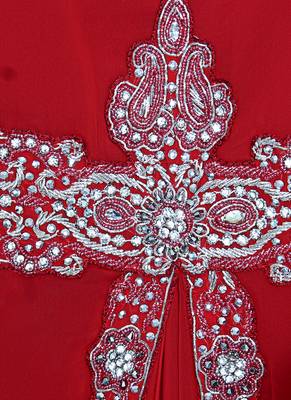 Red Crystal Embellished Traditional Kaftan Gown Farasha 3