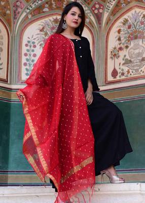 Black Plain Crepe Kurta With Trouser 4
