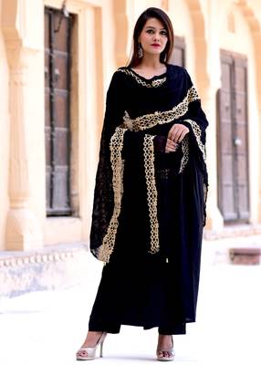 Black Plain Crepe Kurta With Trouser 1