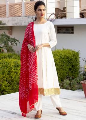 White Embroidered Crepe Kurta And Trouser With Dupatta 2