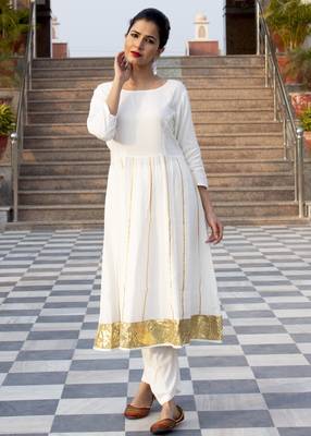 White Embroidered Crepe Kurta And Trouser Set 1
