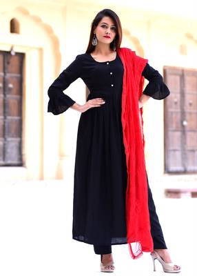 Black Plain Crepe Kurta With Trouser 4