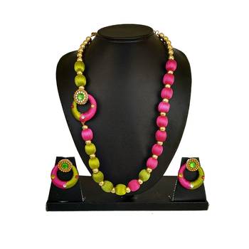 Green necklaces 1