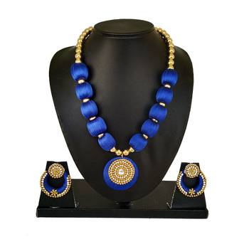Blue necklaces 1