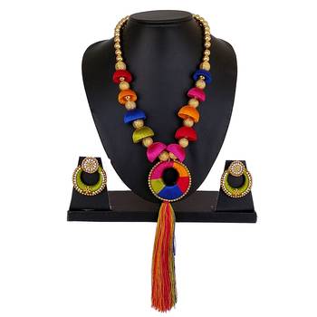 Multicolor necklaces 1