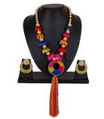 Multicolor necklaces