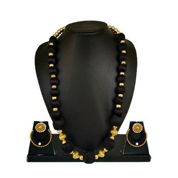Black necklaces 1